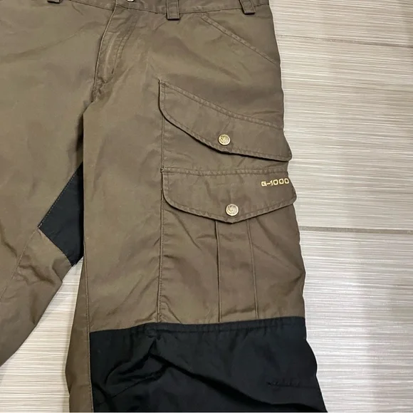 Fjallraven Men's Cargo Pants in Brown and Black - Picture 13 of 13